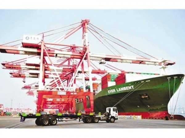 中国货贸“第一”被美反超 商务部：...